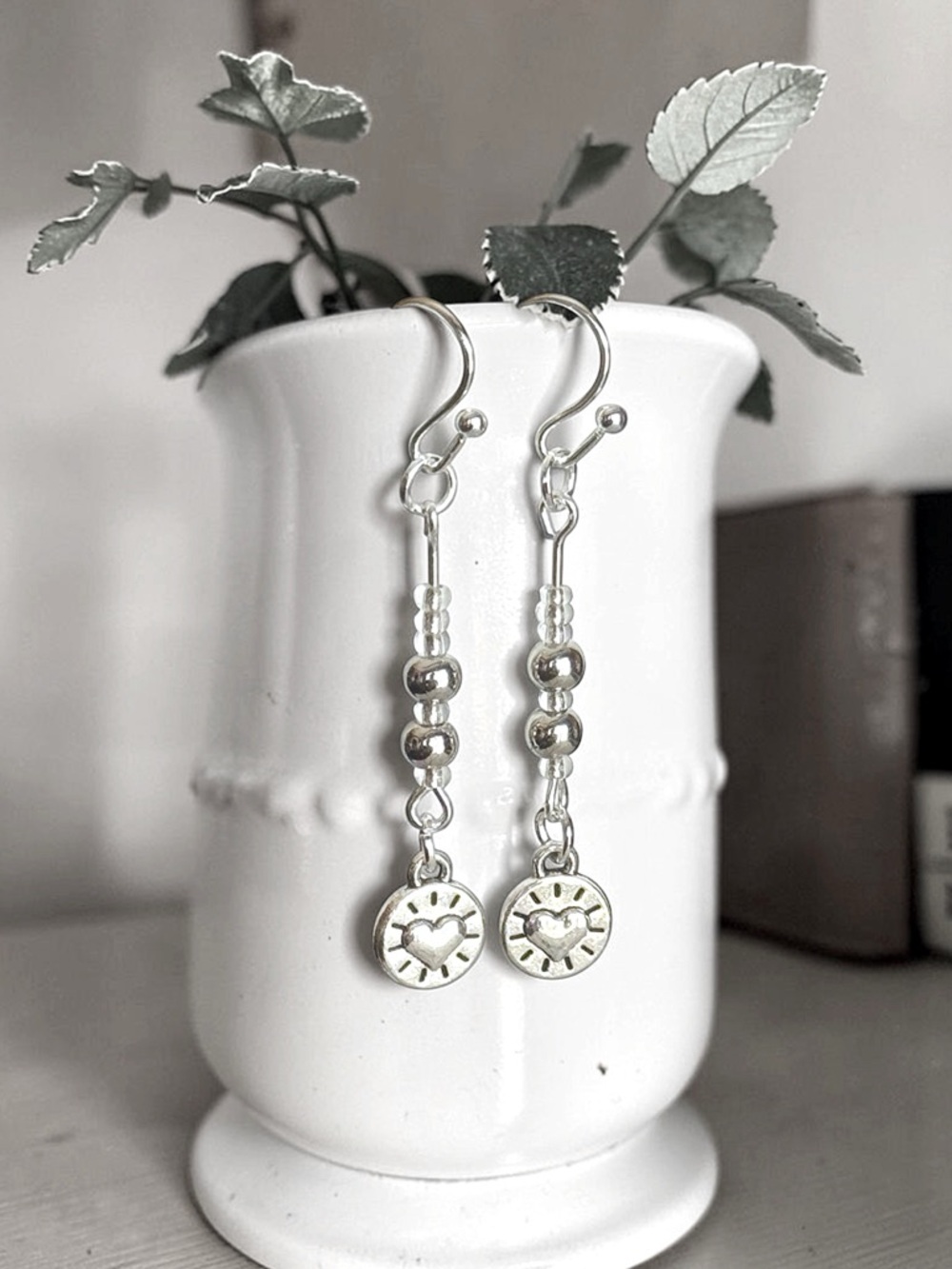 5 For $25💫Cute Long Silver Groovy Heart Dangles